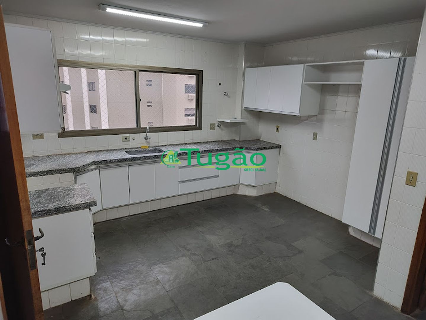Apartamento com 4 quartos à venda, 313m² — foto 3 de 23