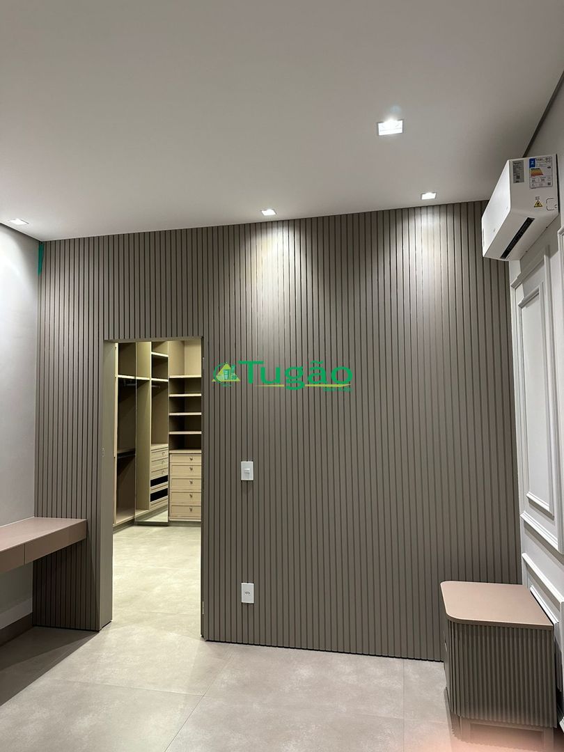 Casa de Condomínio com 3 quartos à venda, 272m² — foto 13 de 33