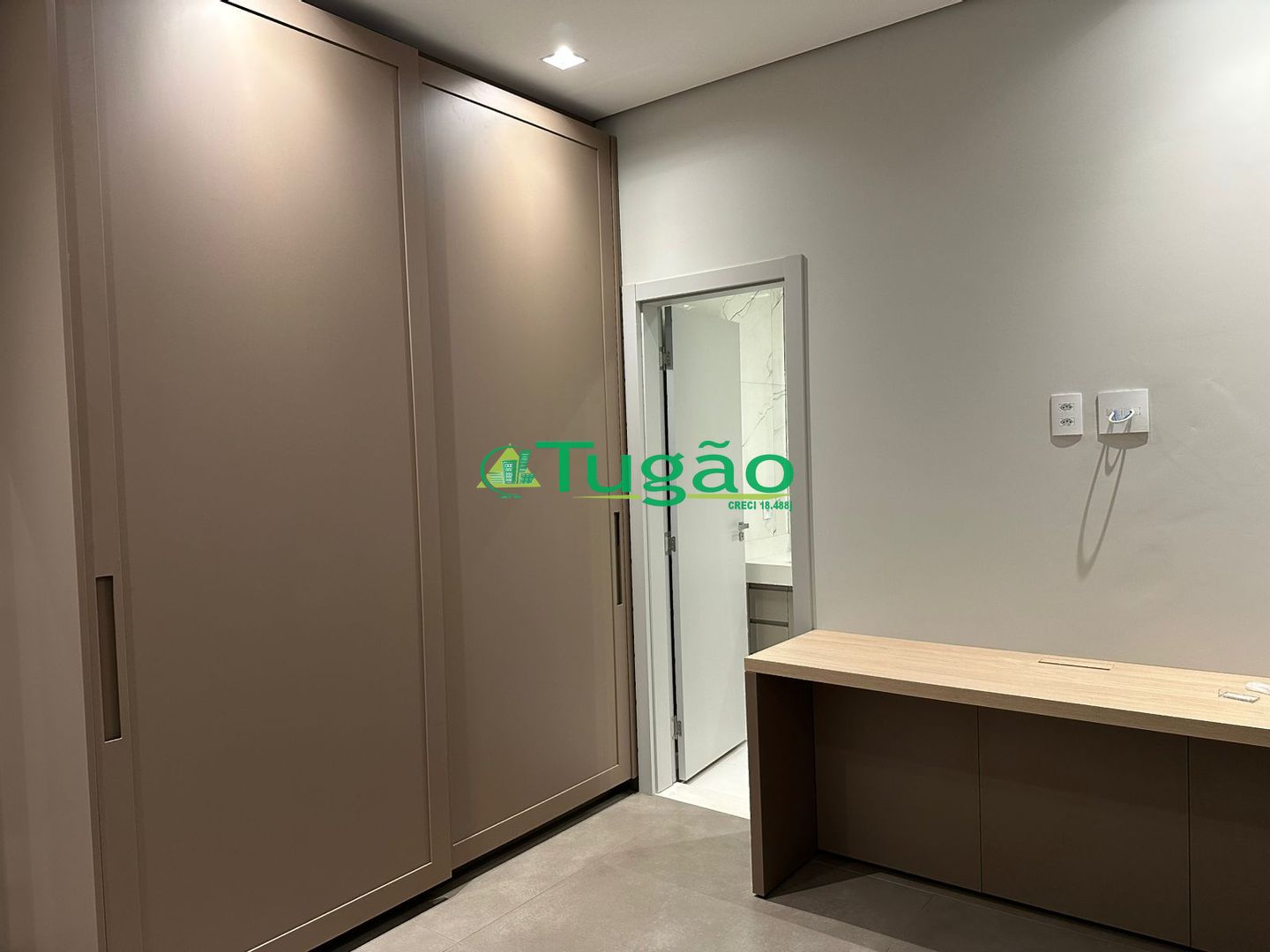 Casa de Condomínio com 3 quartos à venda, 272m² — foto 8 de 33