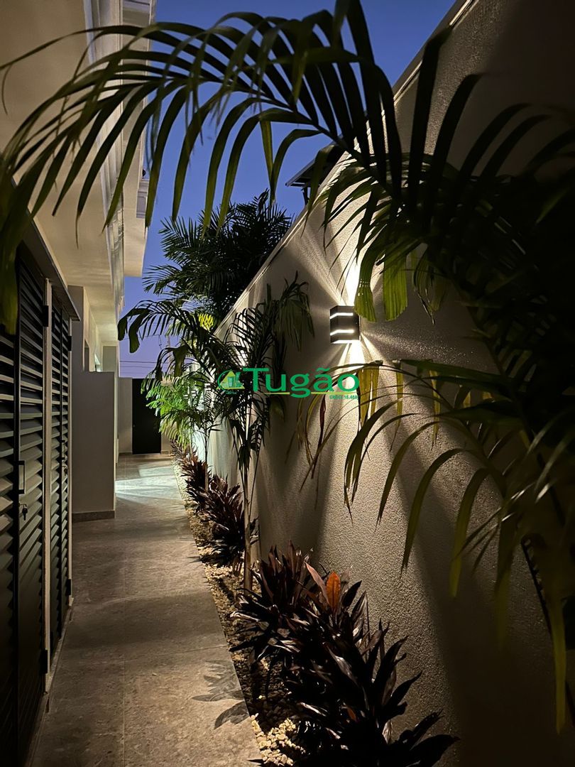 Casa de Condomínio com 3 quartos à venda, 272m² — foto 3 de 33