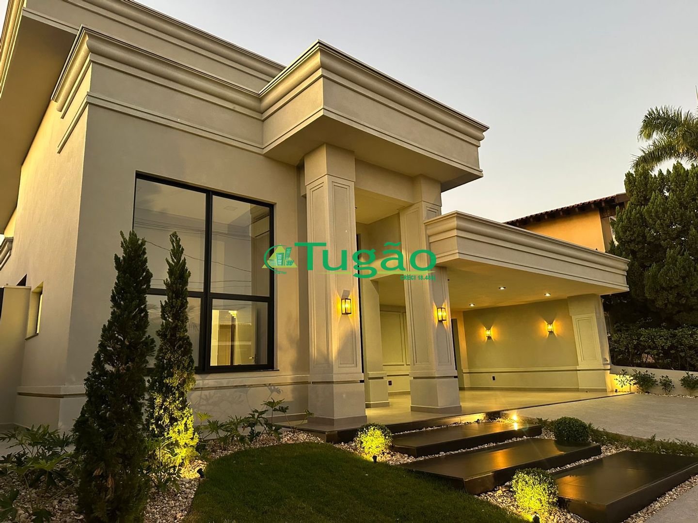 Casa de Condomínio com 3 quartos à venda, 272m² — foto 1 de 33