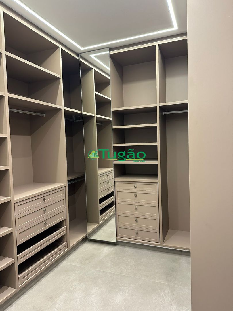 Casa de Condomínio com 3 quartos à venda, 272m² — foto 16 de 33