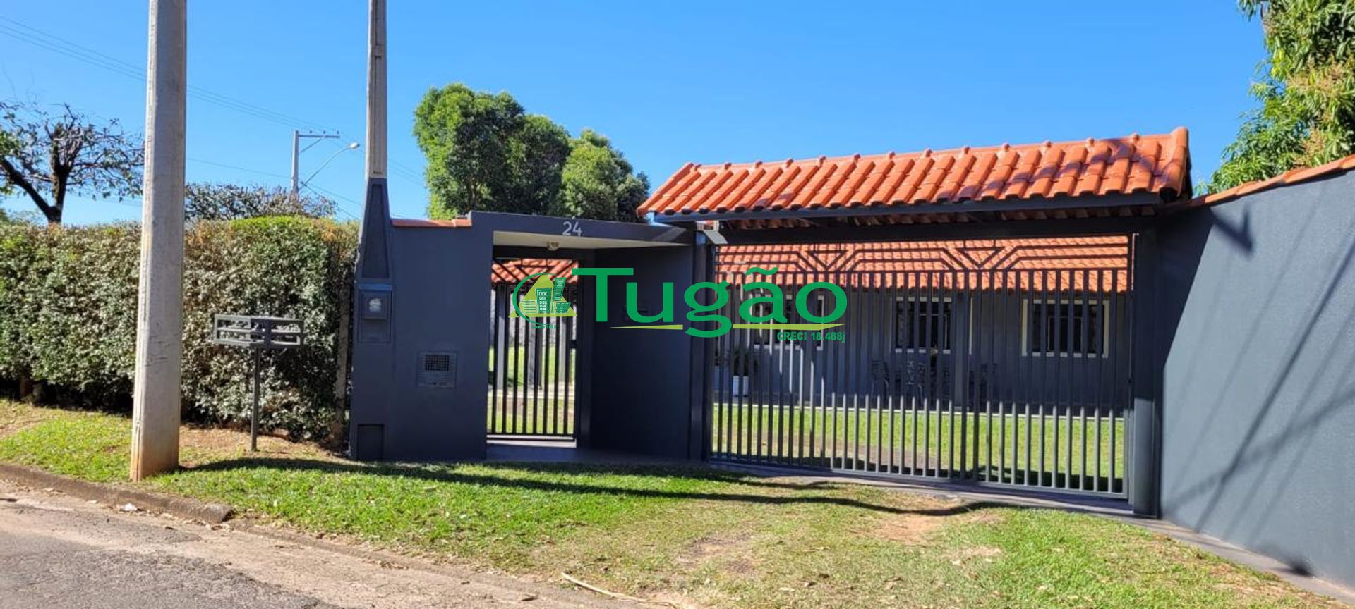 Fazenda / Sítio / Chácara com 3 quartos à venda, 300m² — foto 2 de 11