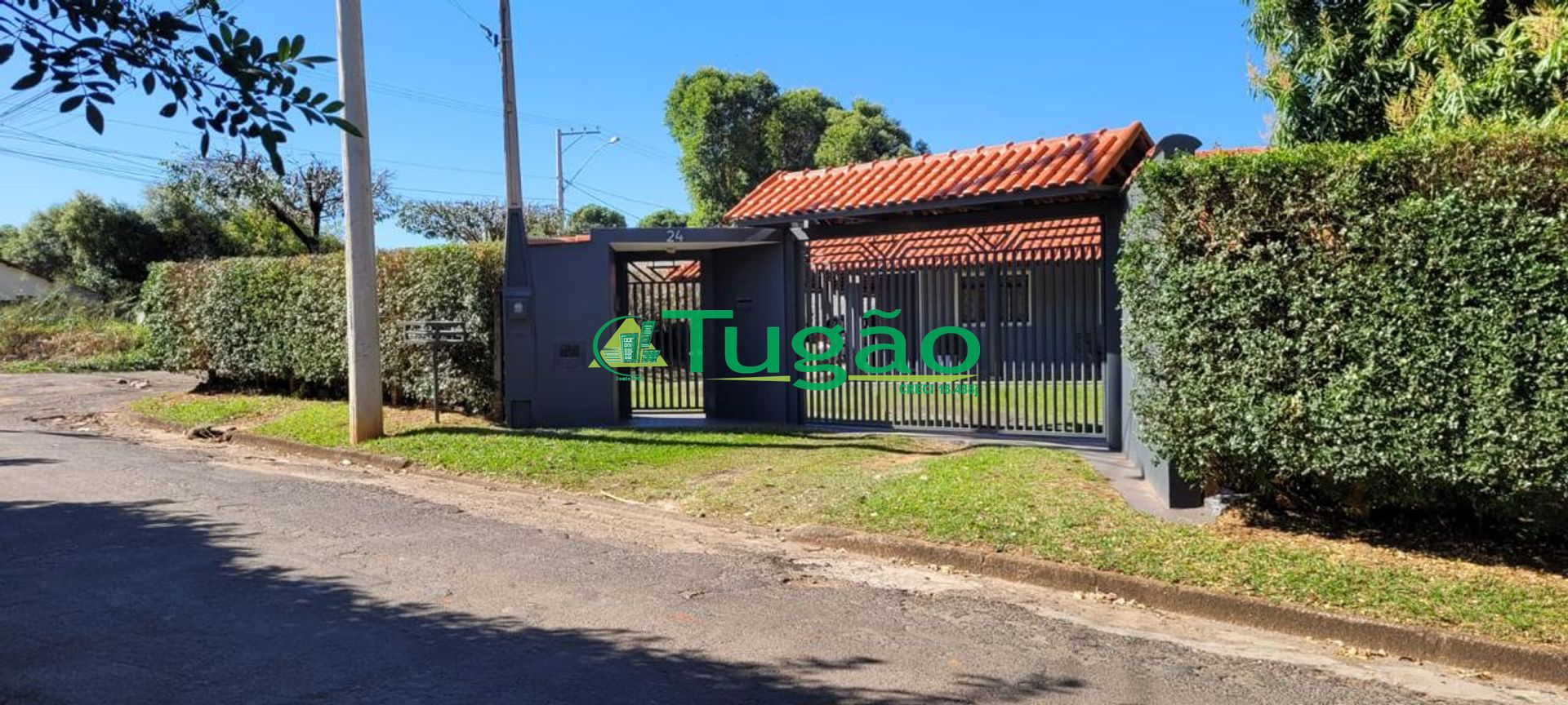 Fazenda / Sítio / Chácara com 3 quartos à venda, 300m² — foto 1 de 11