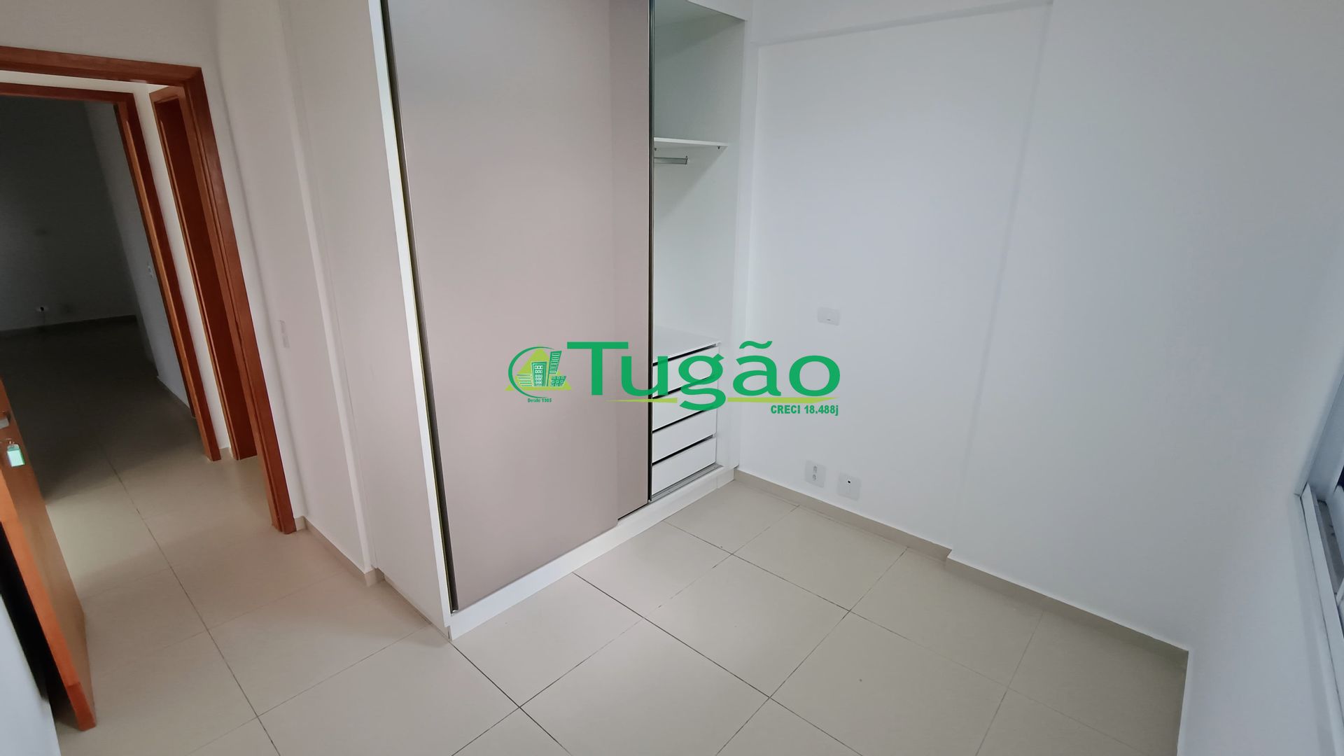 Apartamento com 2 quartos à venda, 76m² — foto 4 de 10
