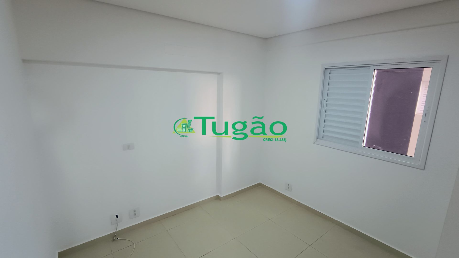 Apartamento com 2 quartos à venda, 76m² — foto 1 de 10