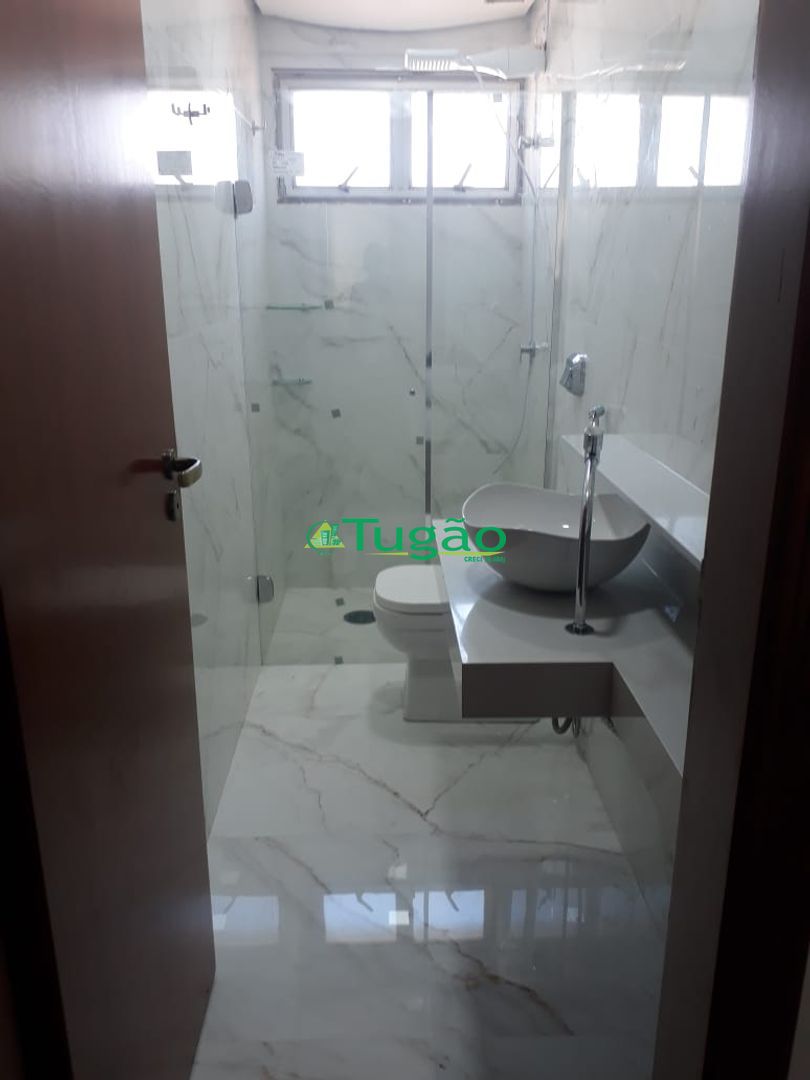 Apartamento com 3 quartos à venda, 144m² — foto 2 de 25