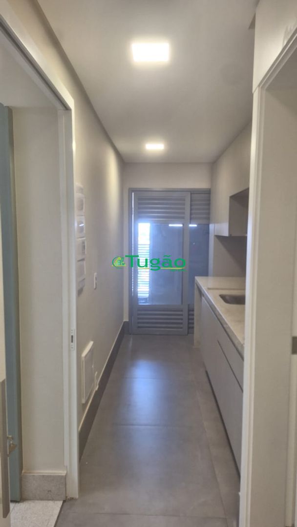Apartamento com 3 quartos à venda, 256m² — foto 18 de 27