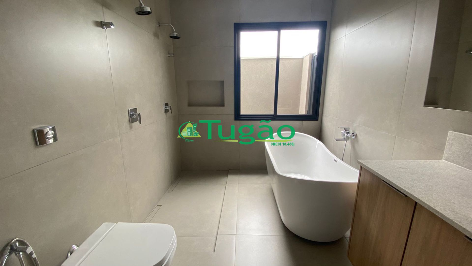 Casa de Condomínio com 3 quartos à venda, 250m² — foto 8 de 13