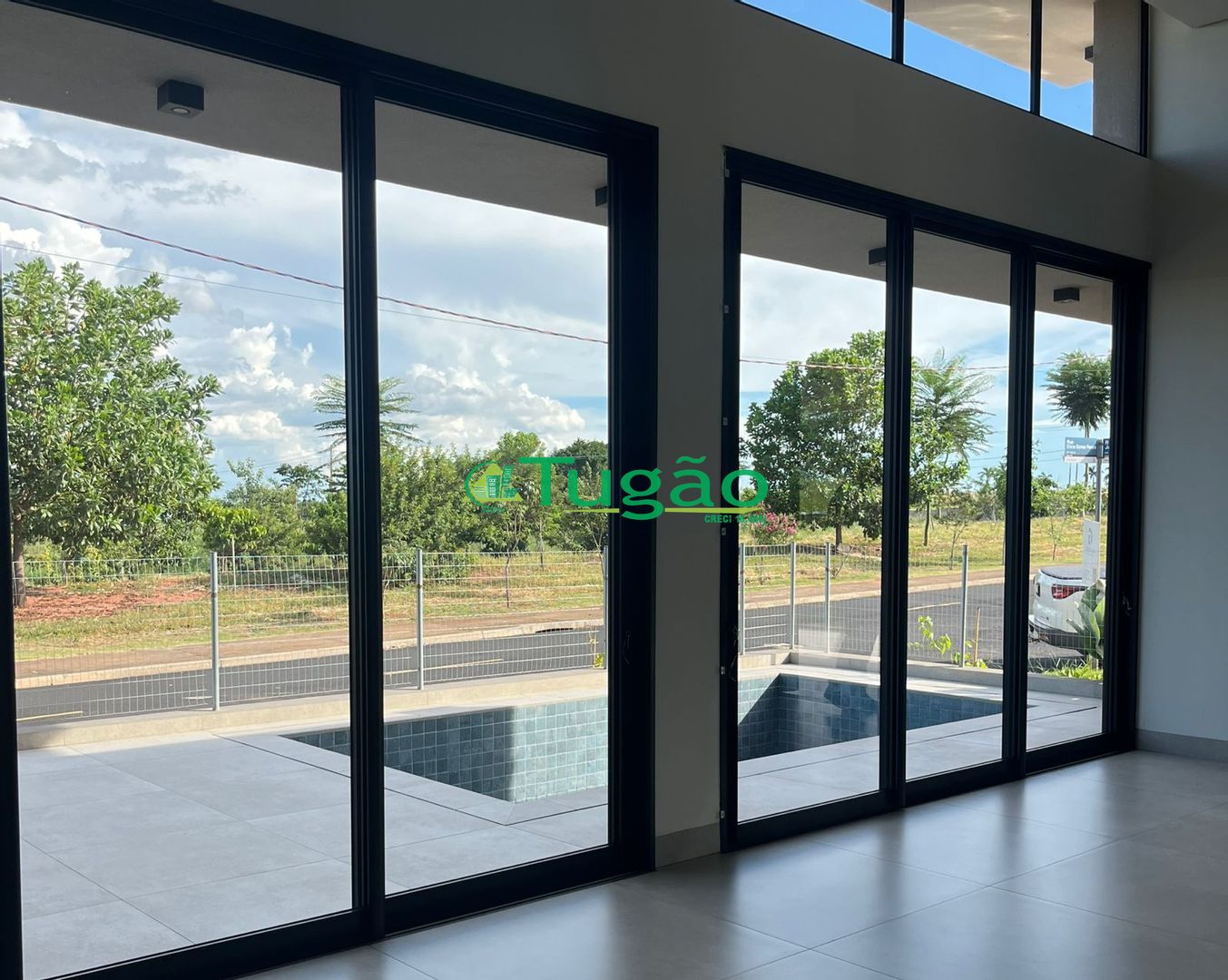 Casa de Condomínio com 3 quartos à venda, 250m² — foto 13 de 13