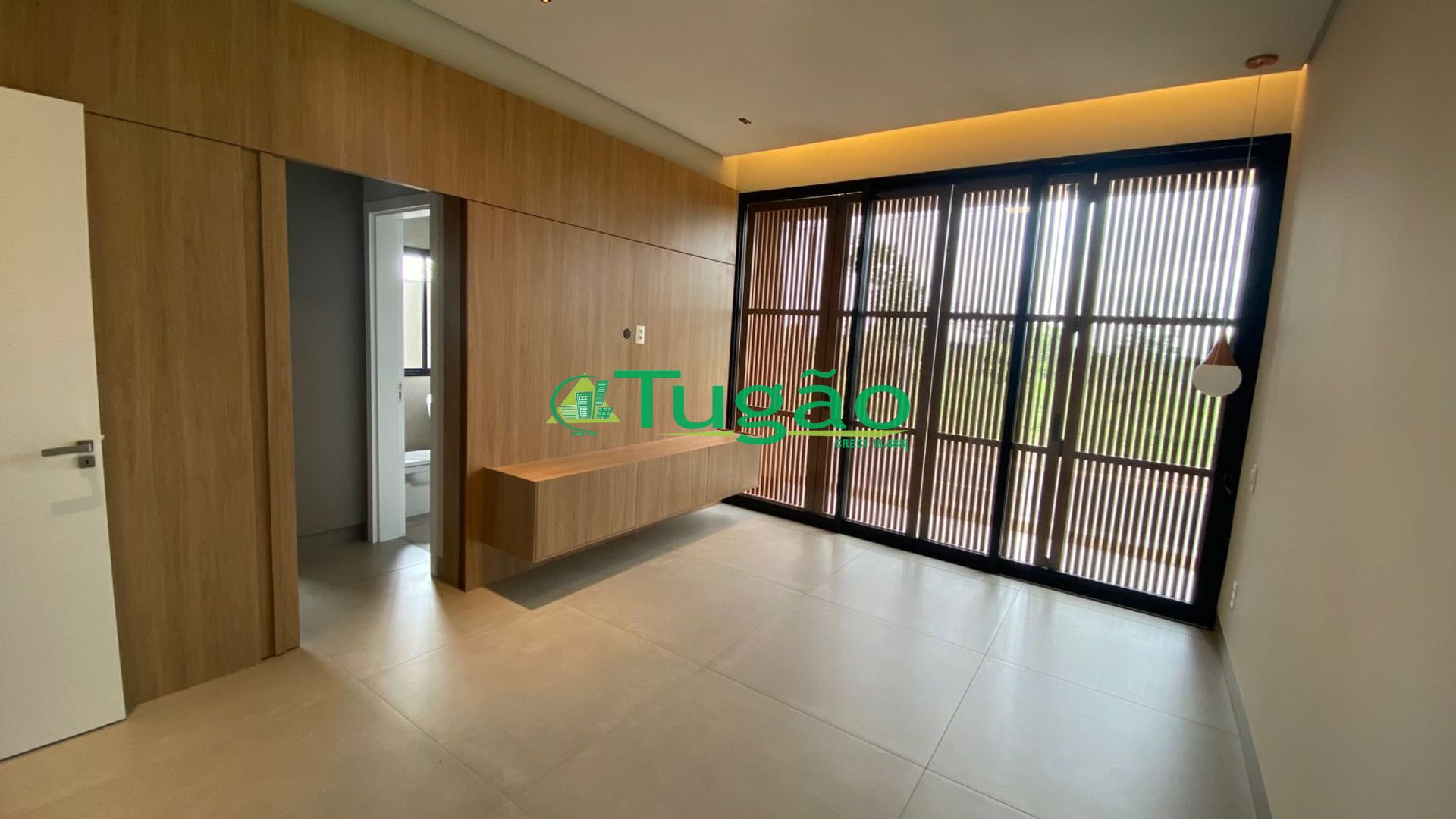 Casa de Condomínio com 3 quartos à venda, 250m² — foto 6 de 13