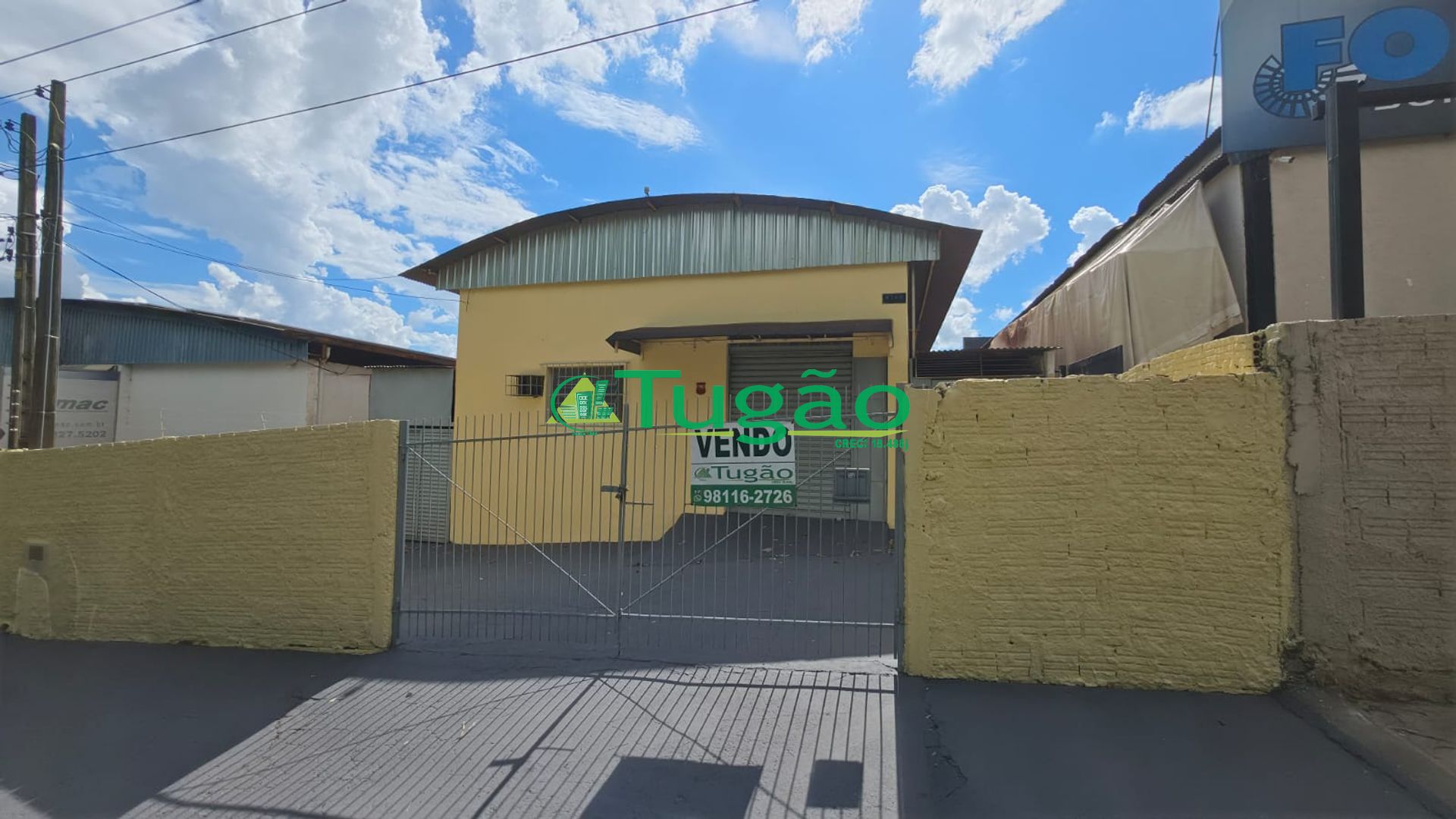 Loja / Salão / Ponto Comercial  à venda, 200m² — foto 3 de 11