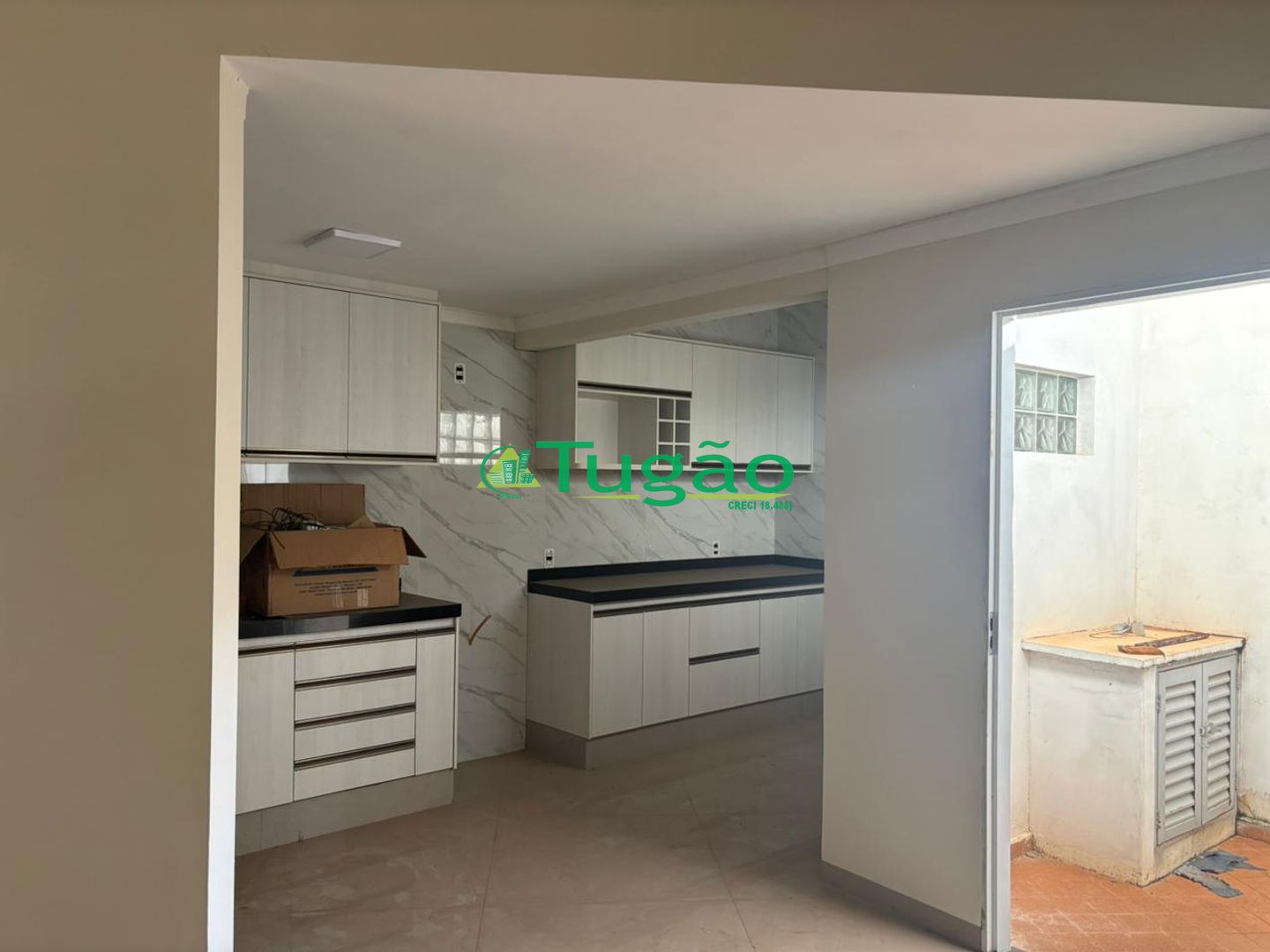 Casa com 3 quartos à venda, 244m² — foto 13 de 22
