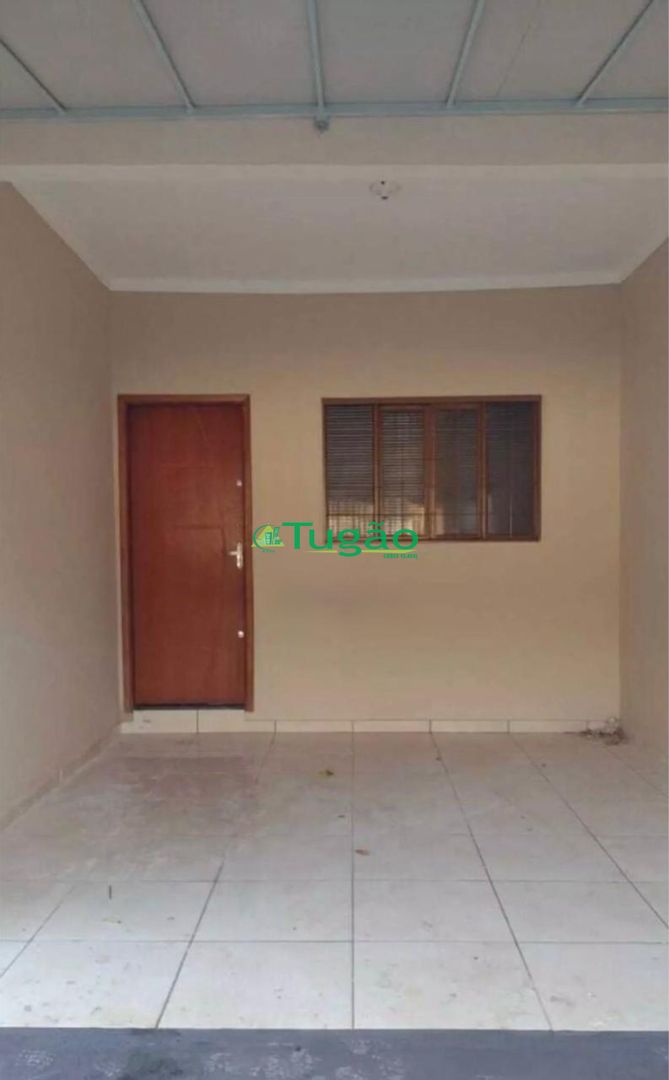Casa com 3 quartos à venda, 92m² — foto 3 de 17