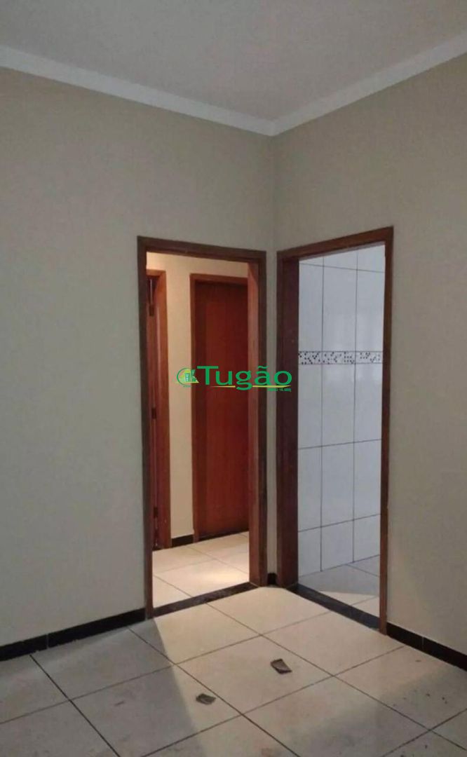 Casa com 3 quartos à venda, 92m² — foto 8 de 17