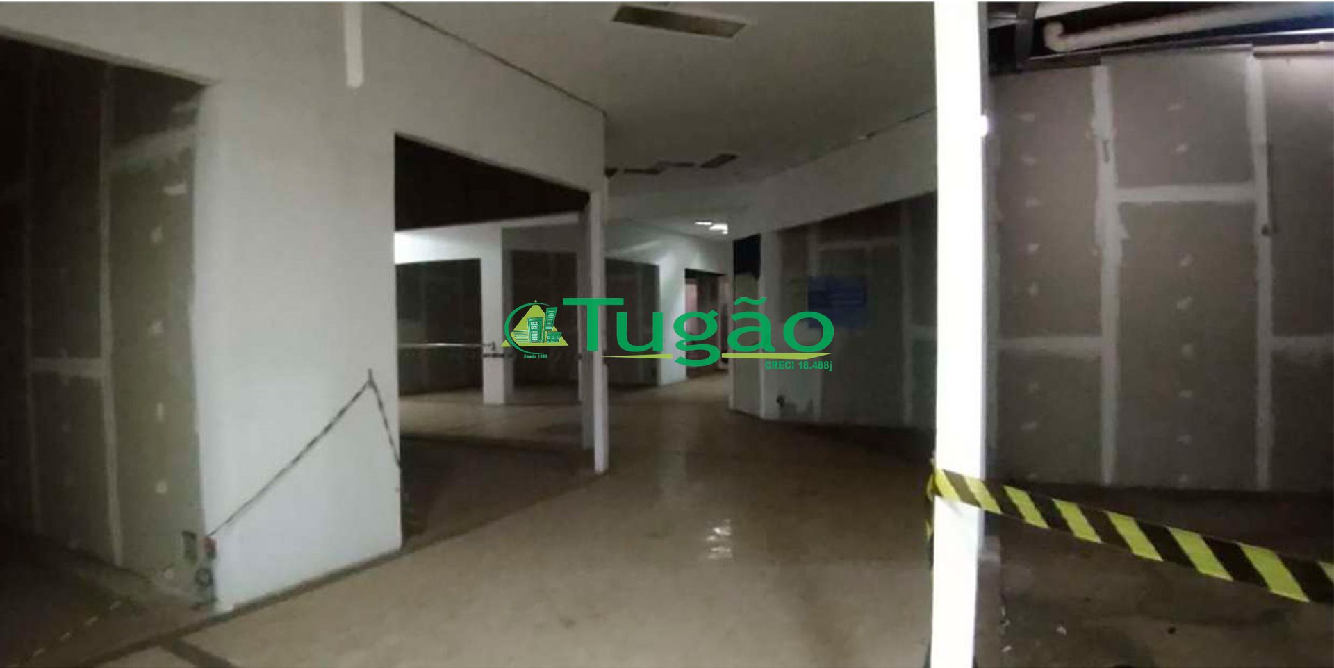 Conjunto Comercial / Sala  à venda, 10066m² — foto 4 de 30