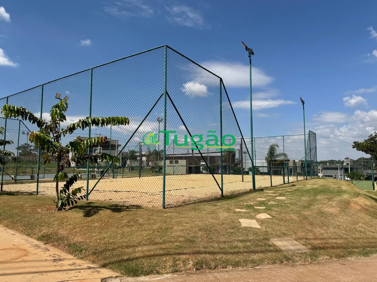Terreno / Lote / Condomínio  à venda, 300m² — foto 5 de 9