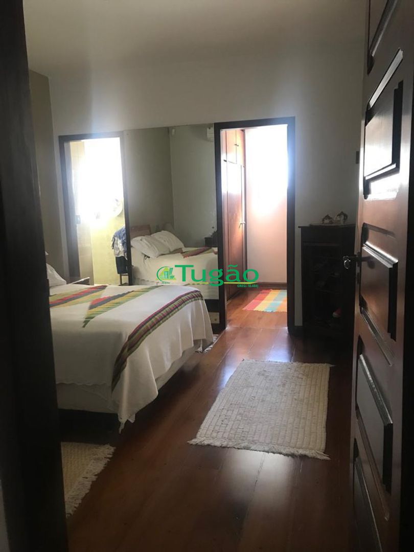 Casa com 3 quartos à venda, 414m² — foto 17 de 51