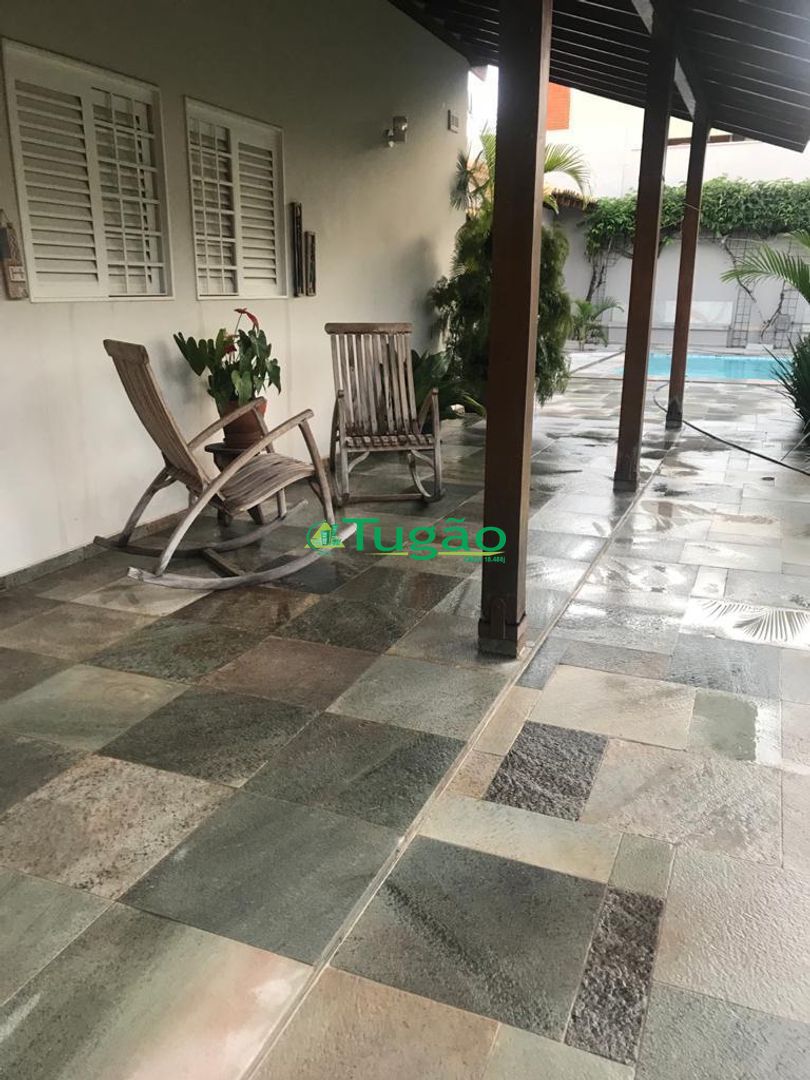Casa com 3 quartos à venda, 414m² — foto 3 de 51