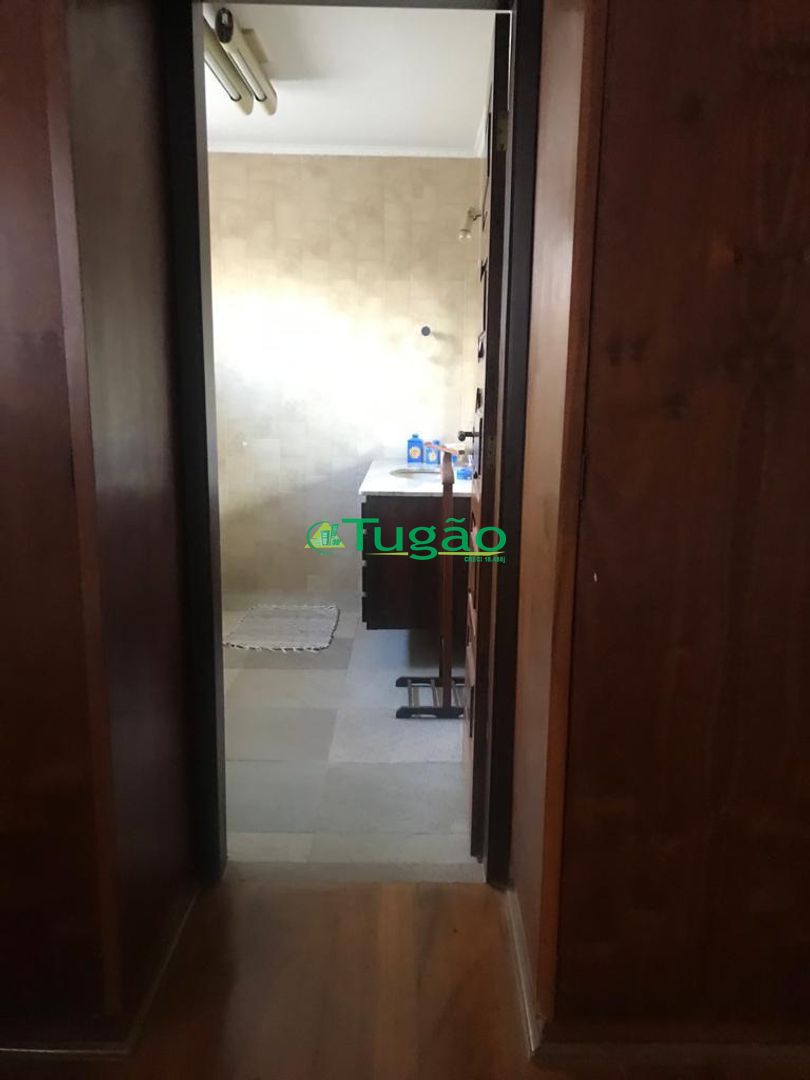 Casa com 3 quartos à venda, 414m² — foto 26 de 51