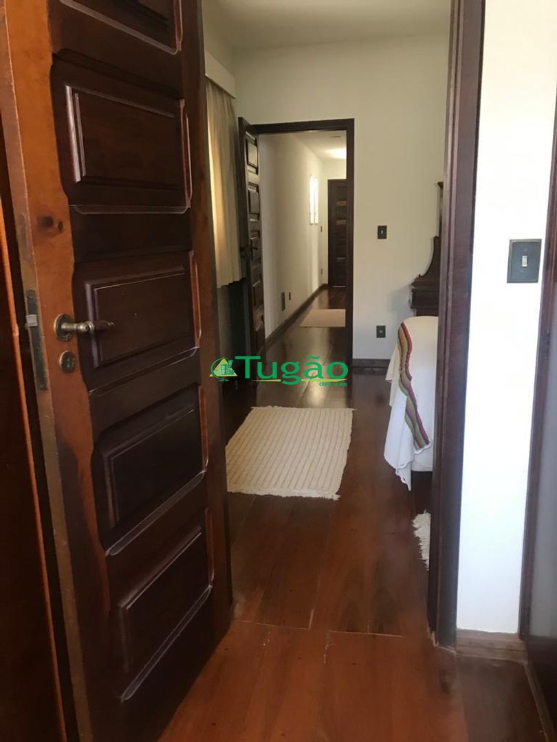Casa com 3 quartos à venda, 414m² — foto 18 de 51