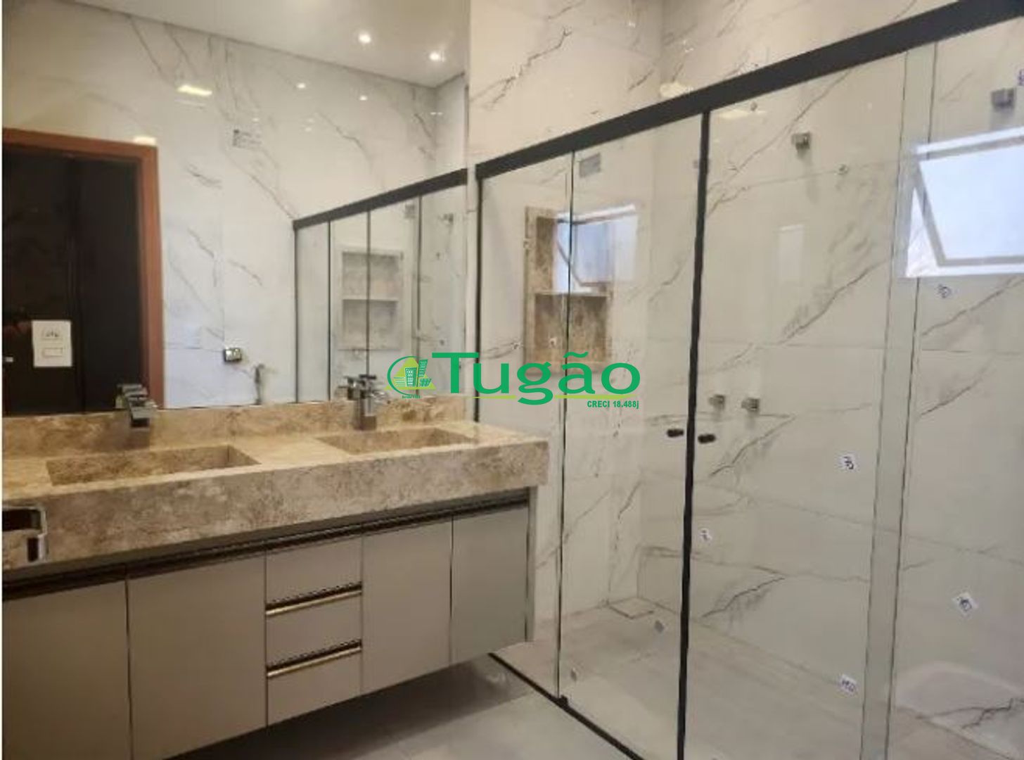 Casa de Condomínio com 3 quartos à venda, 200m² — foto 3 de 12