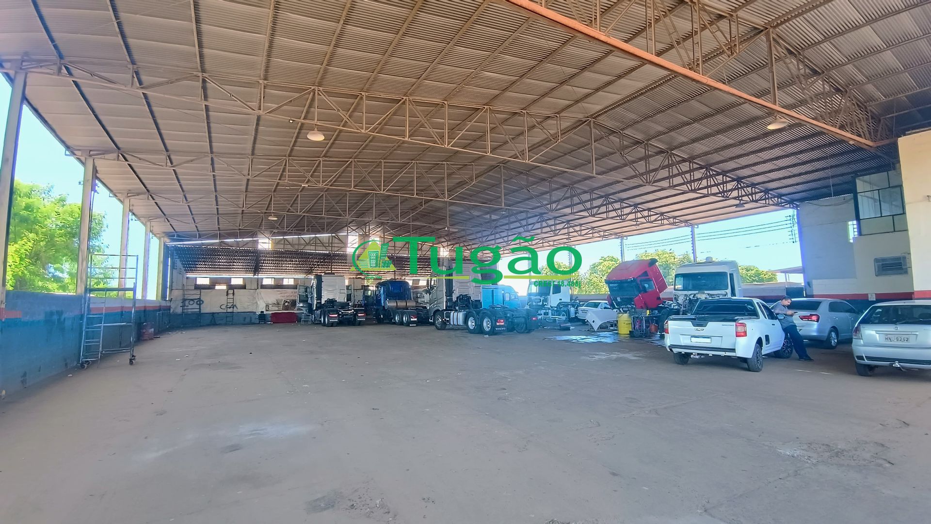 Loja / Salão / Ponto Comercial  para aluguel, 2326m² — foto 3 de 17