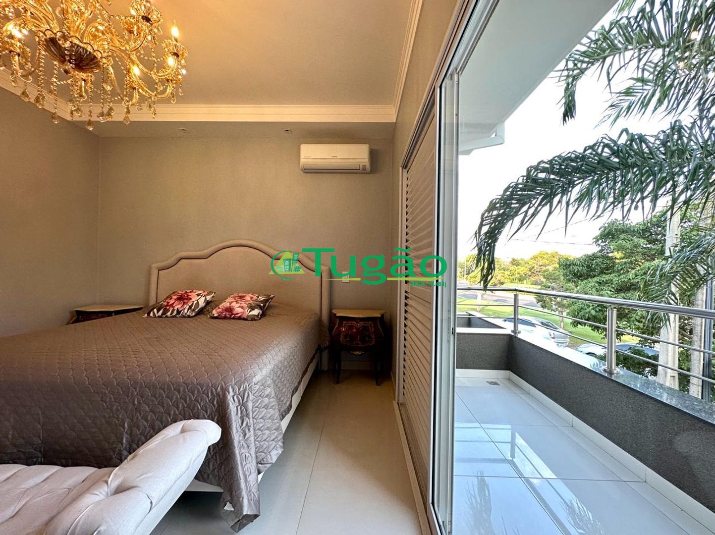 Casa de Condomínio com 4 quartos à venda, 300m² — foto 13 de 25