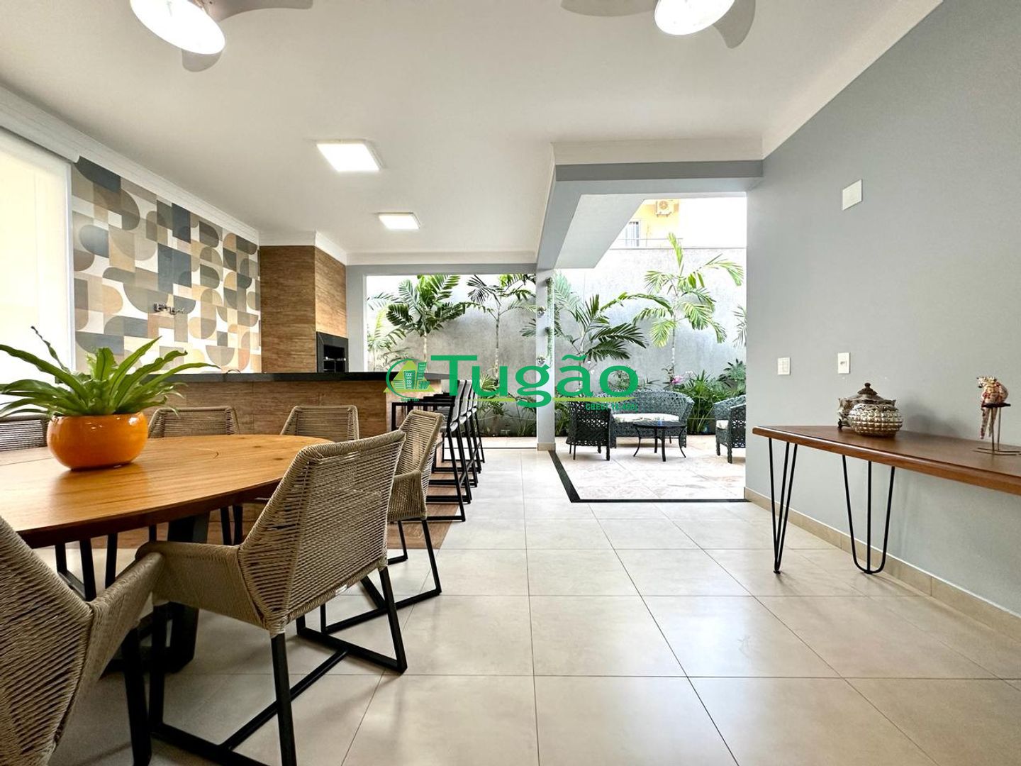 Casa de Condomínio com 4 quartos à venda, 300m² — foto 5 de 25