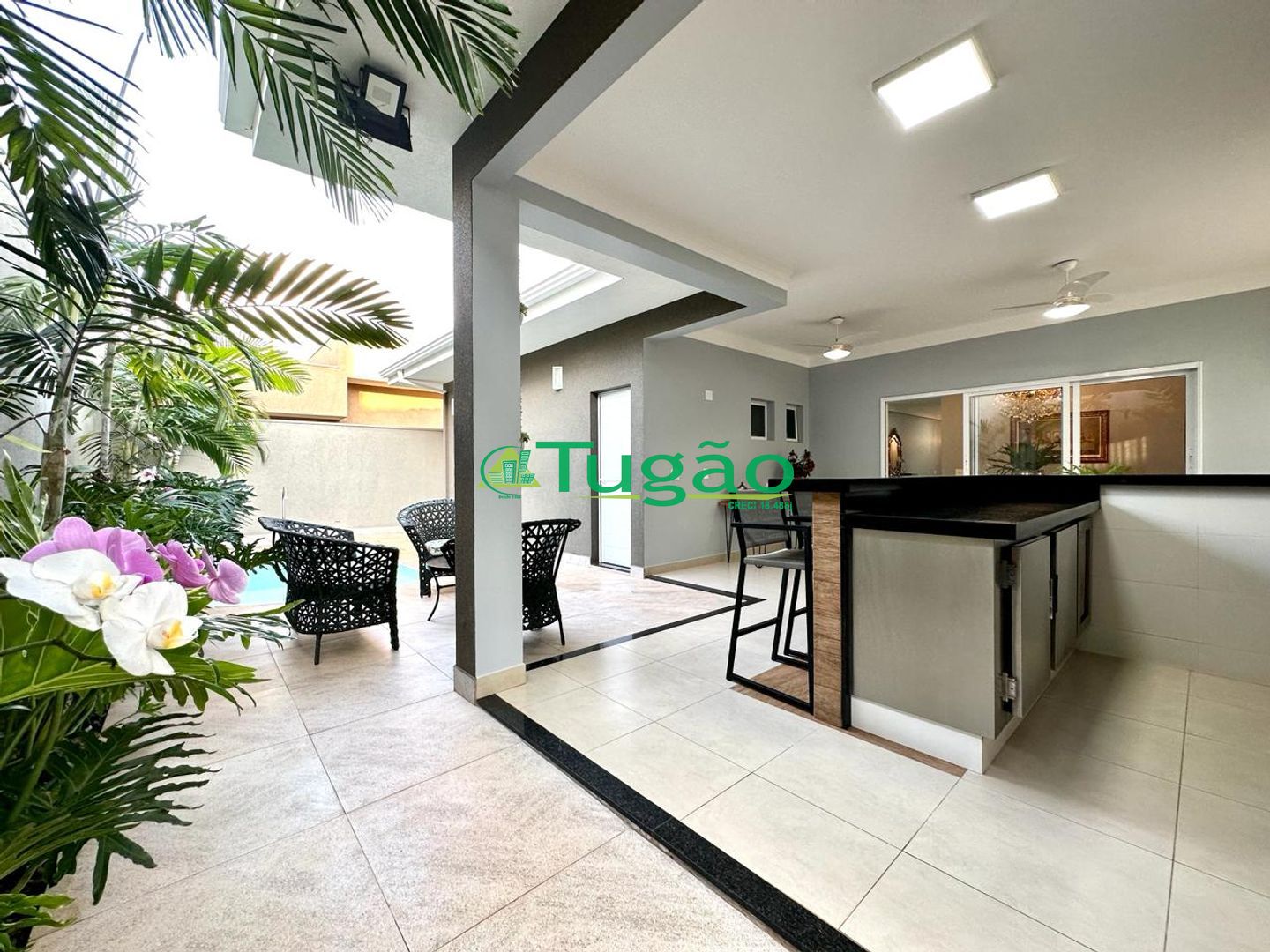 Casa de Condomínio com 4 quartos à venda, 300m² — foto 7 de 25