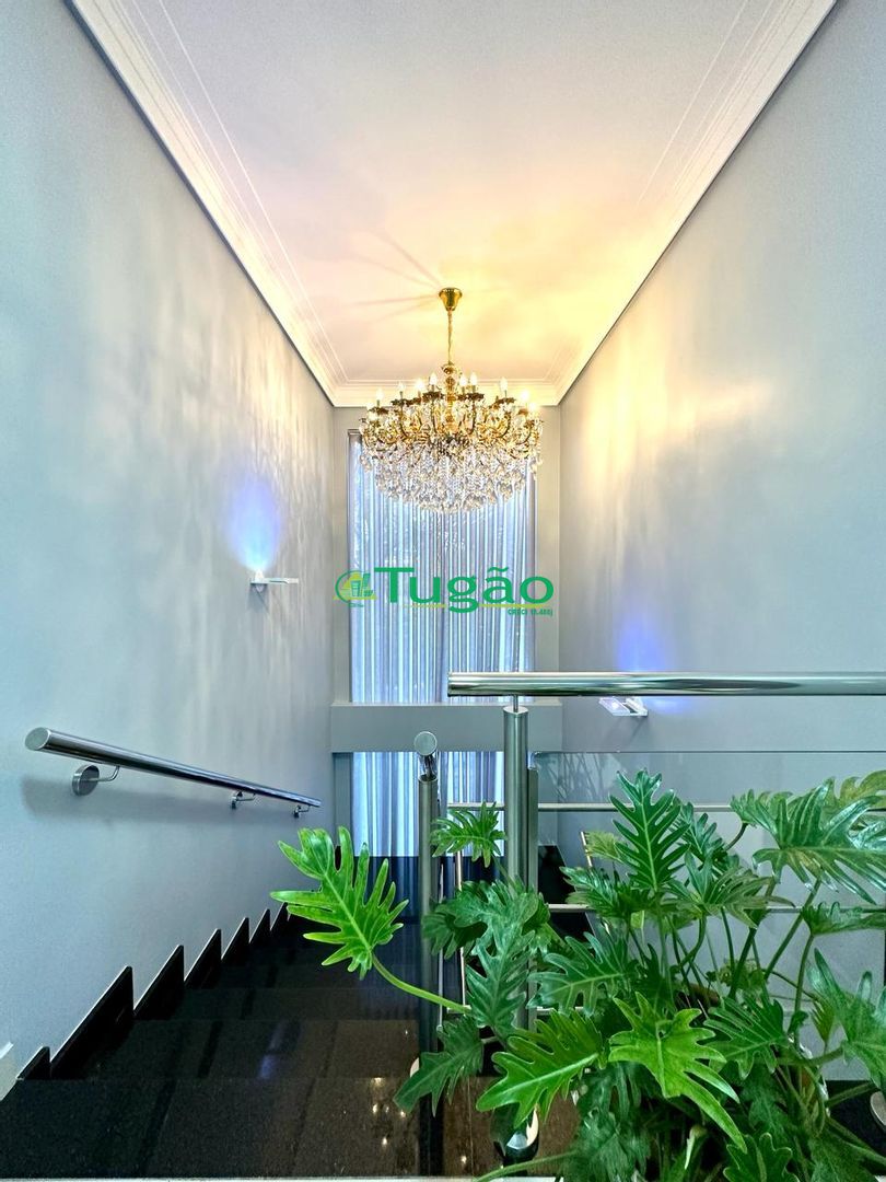 Casa de Condomínio com 4 quartos à venda, 300m² — foto 9 de 25