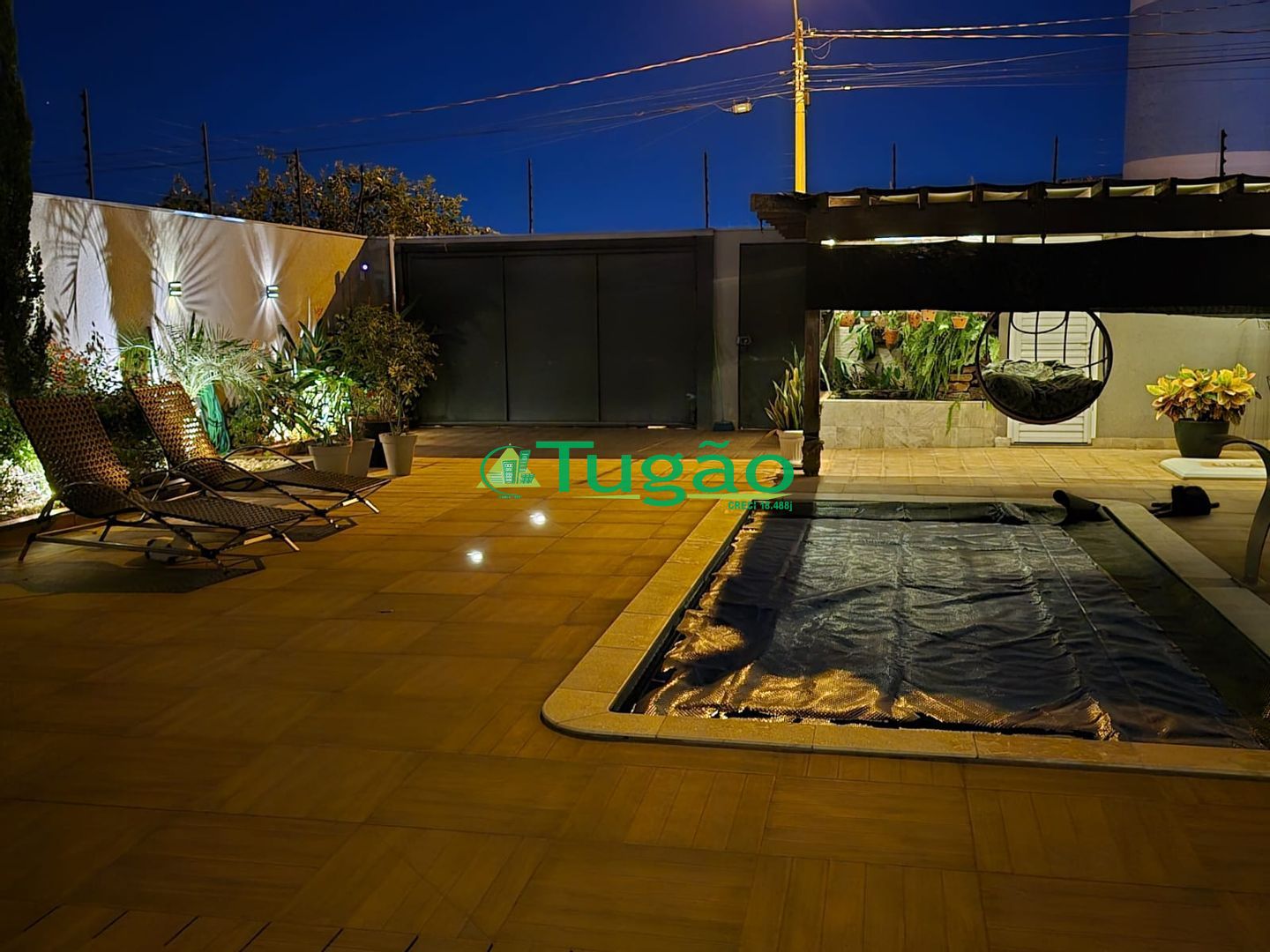 Casa com 3 quartos à venda, 250m² — foto 22 de 24