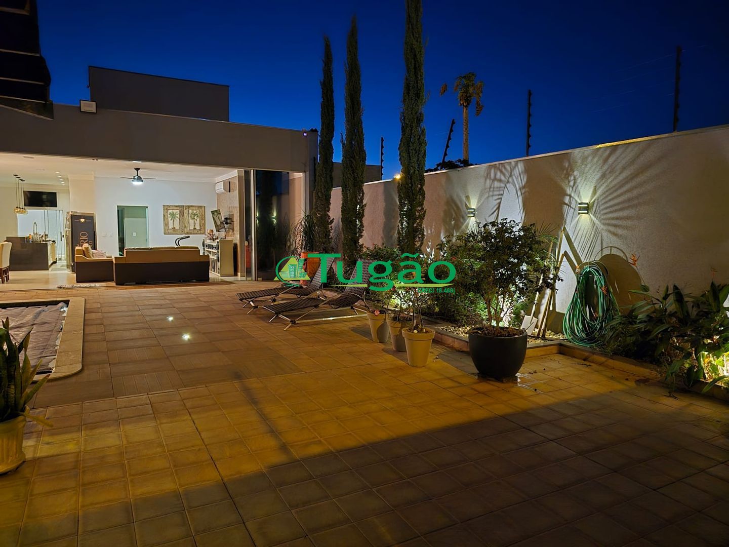 Casa com 3 quartos à venda, 250m² — foto 24 de 24