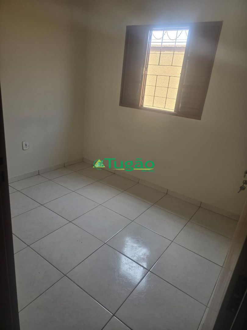 Casa com 4 quartos à venda, 120m² — foto 1 de 28