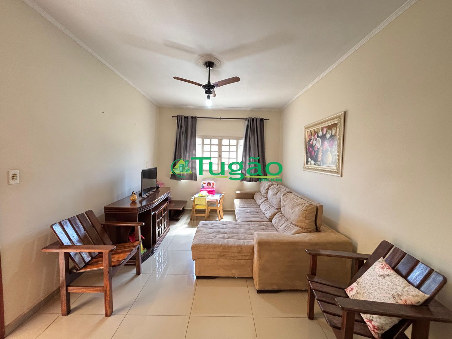 Casa com 3 quartos à venda, 170m² — foto 2 de 32