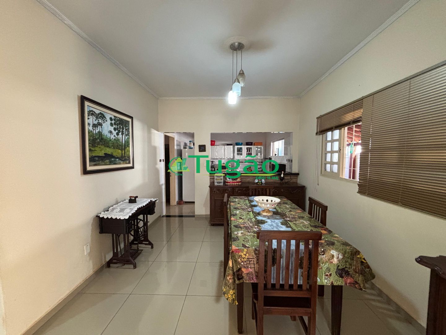 Casa com 3 quartos à venda, 170m² — foto 1 de 32