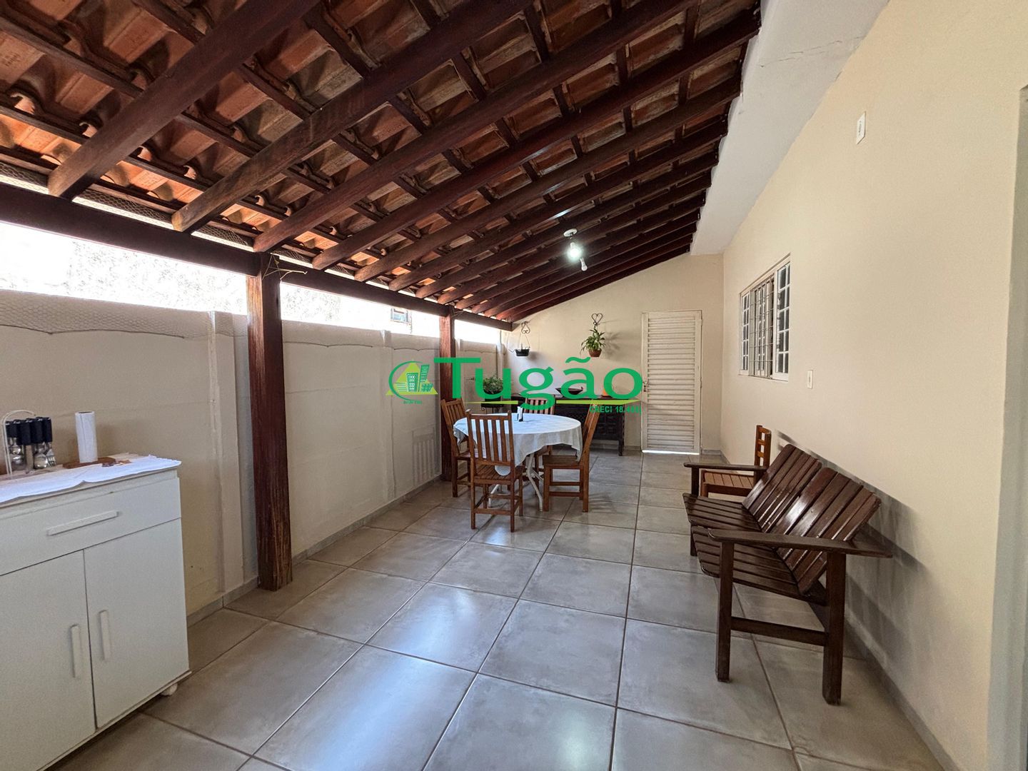 Casa com 3 quartos à venda, 170m² — foto 3 de 32