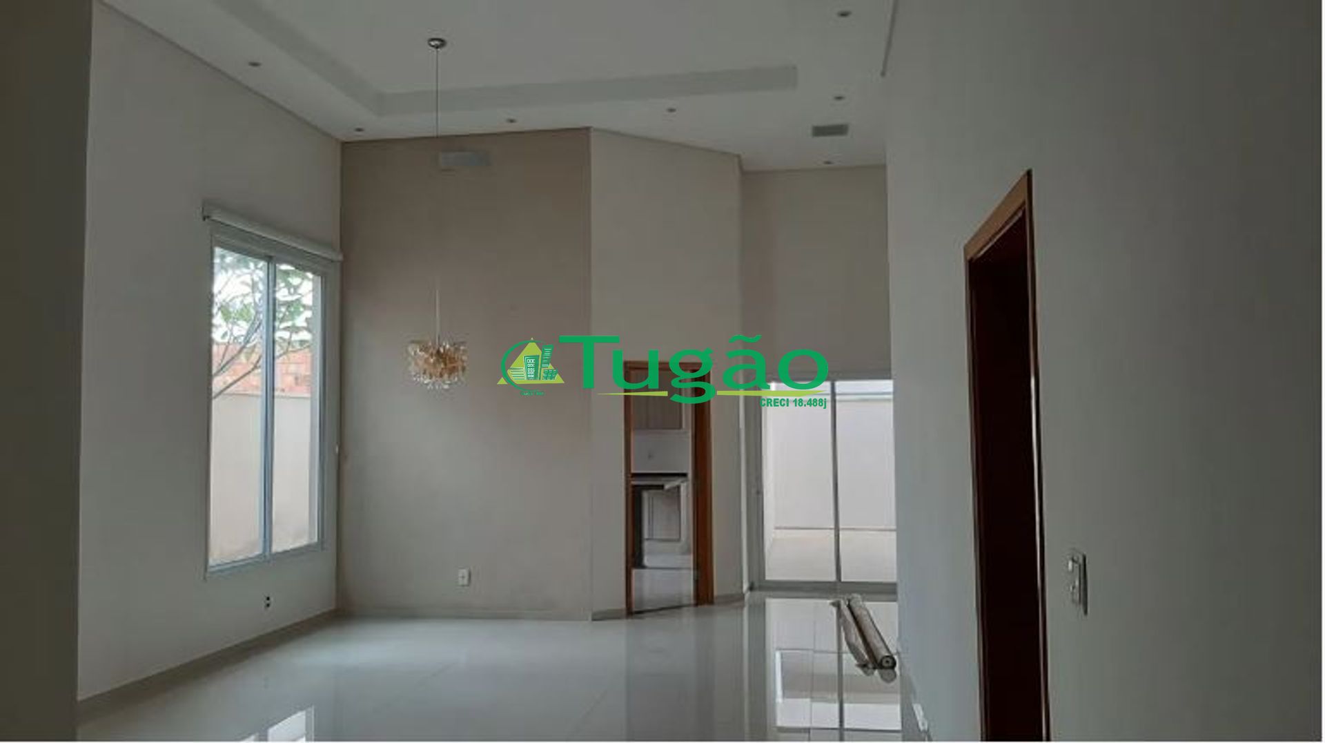 Casa de Condomínio com 3 quartos à venda, 228m² — foto 2 de 11