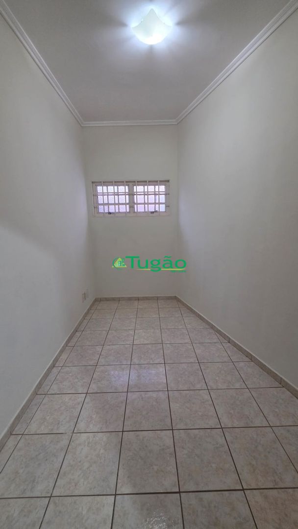 Casa com 3 quartos para aluguel, 320m² — foto 19 de 20