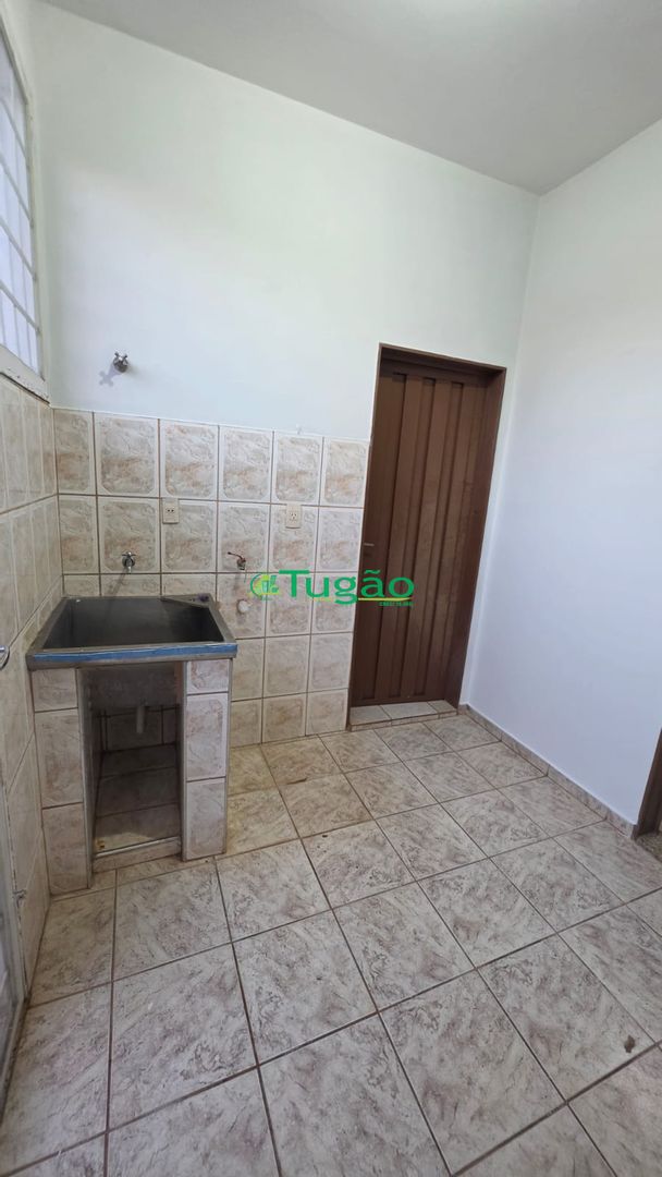 Casa com 3 quartos para aluguel, 320m² — foto 15 de 20