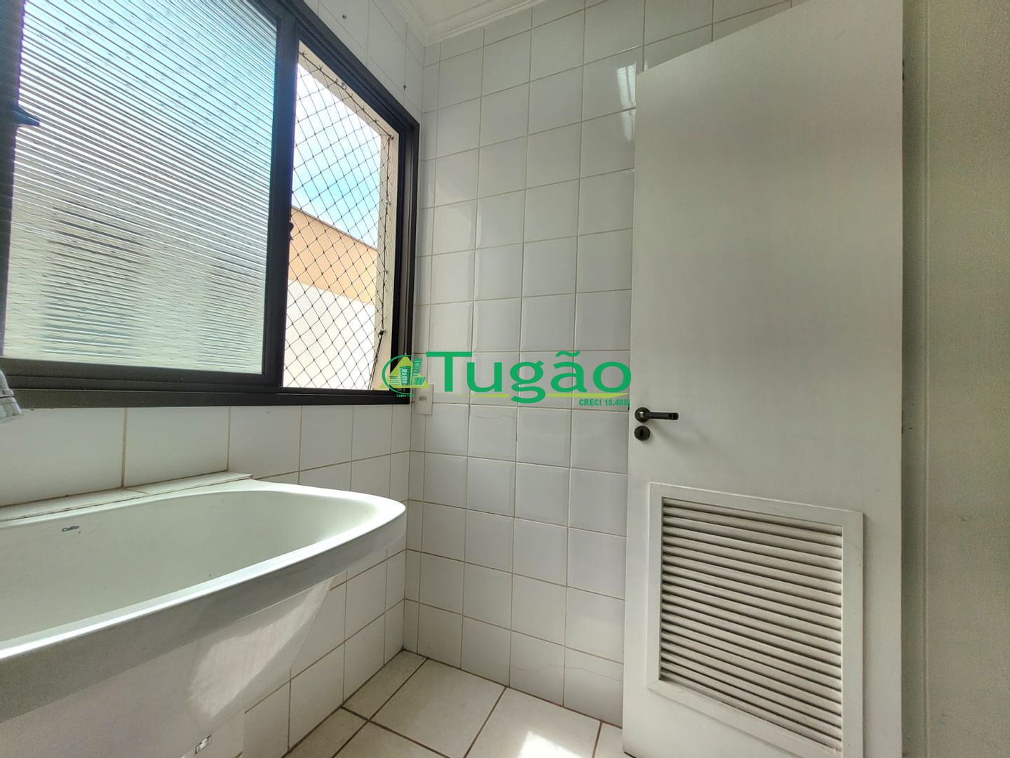 Apartamento com 3 quartos à venda, 80m² — foto 1 de 15