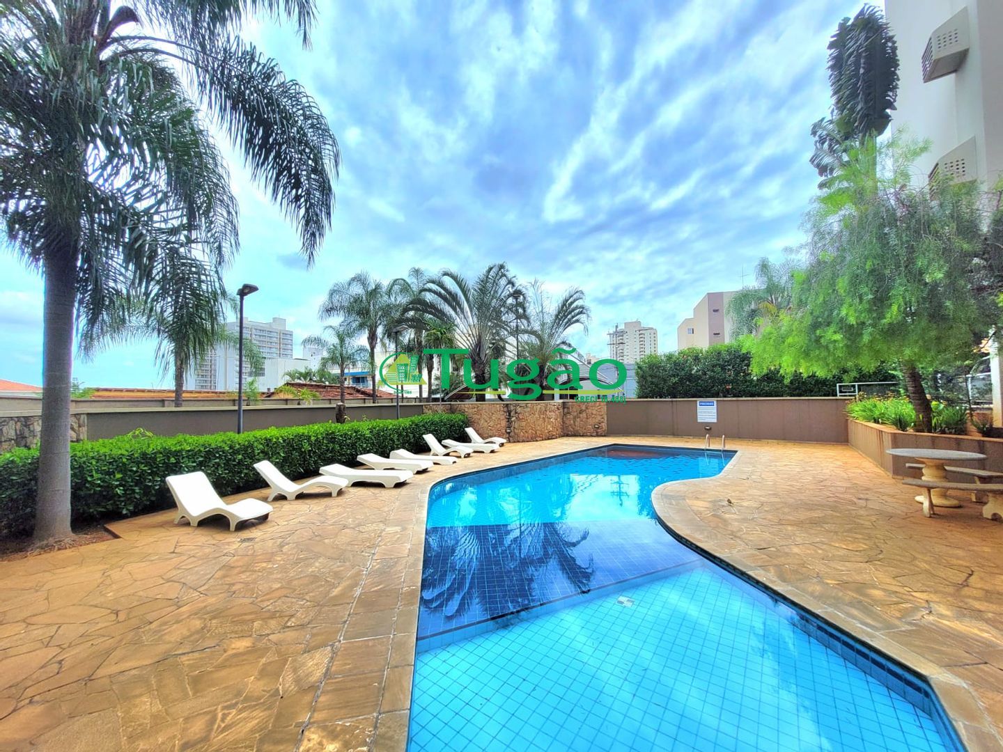 Apartamento com 3 quartos à venda, 80m² — foto 3 de 15