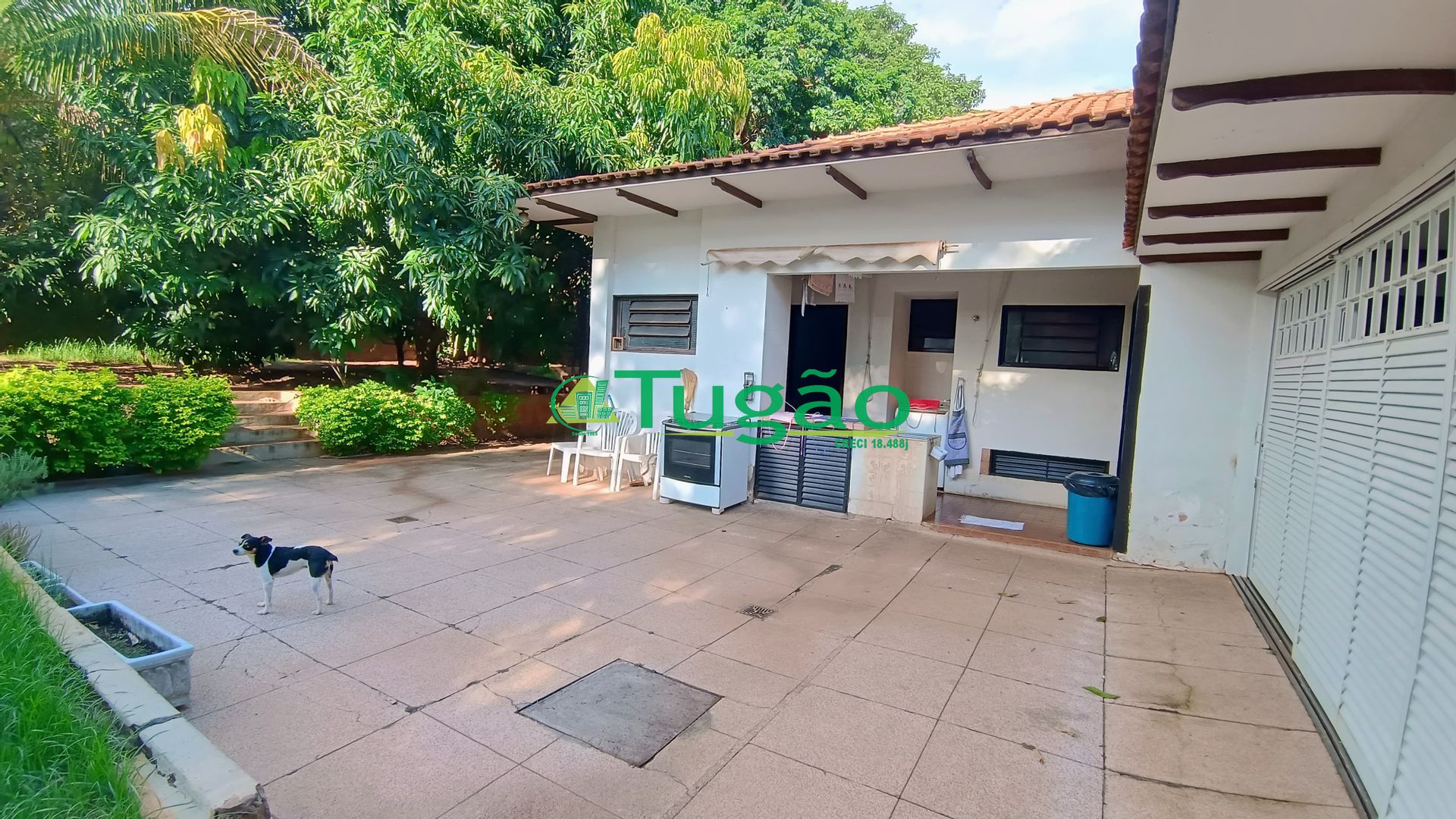 Casa com 6 quartos para aluguel, 355m² — foto 21 de 24