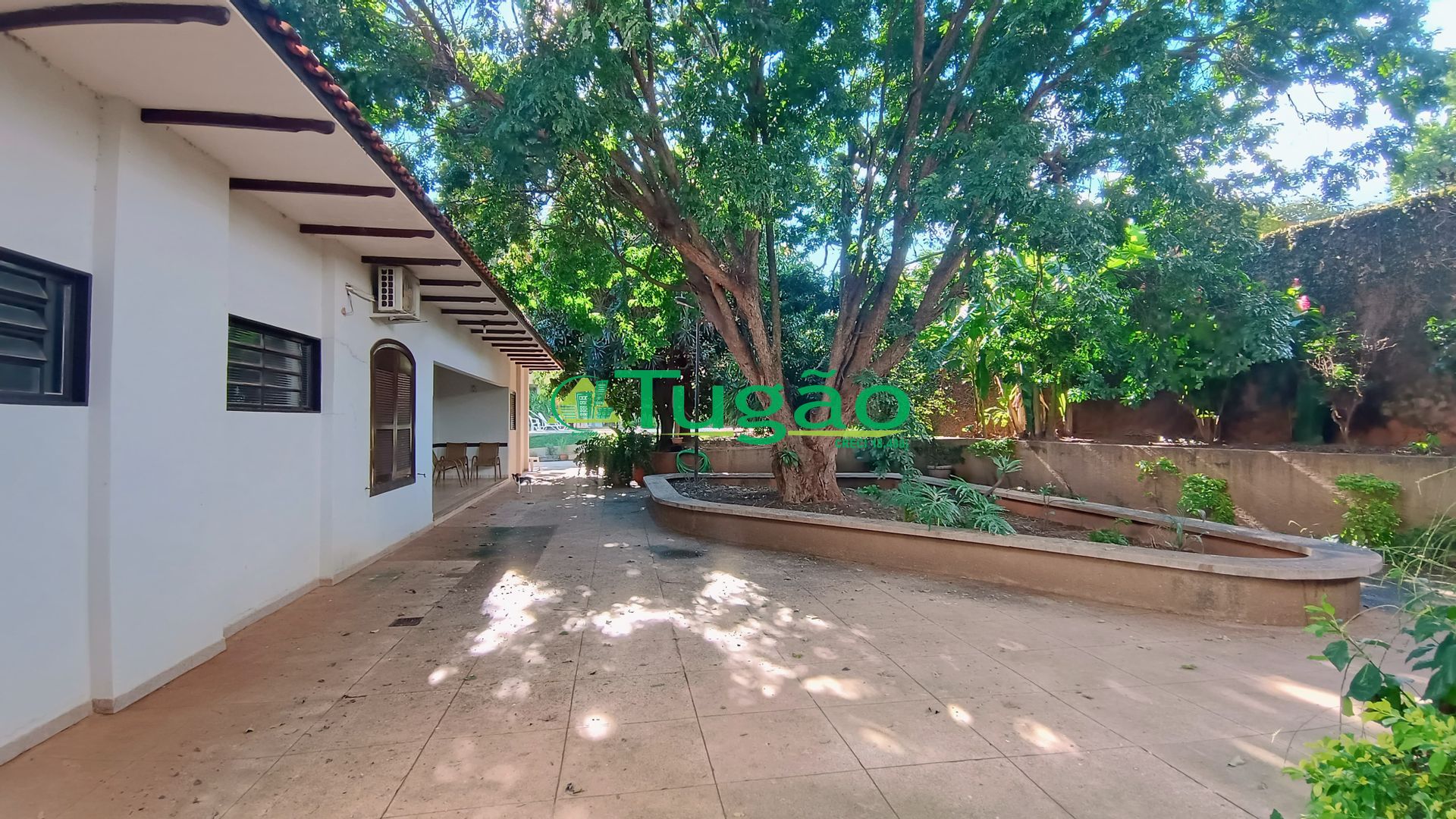 Casa com 6 quartos para aluguel, 355m² — foto 15 de 24