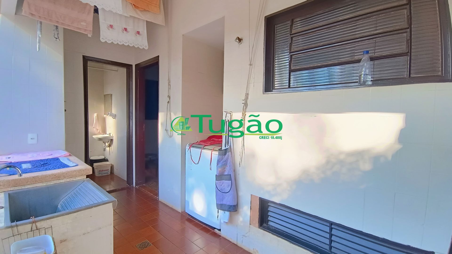 Casa com 6 quartos para aluguel, 355m² — foto 10 de 24