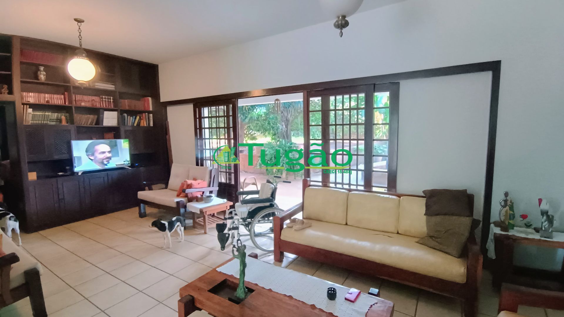 Casa com 6 quartos para aluguel, 355m² — foto 22 de 24