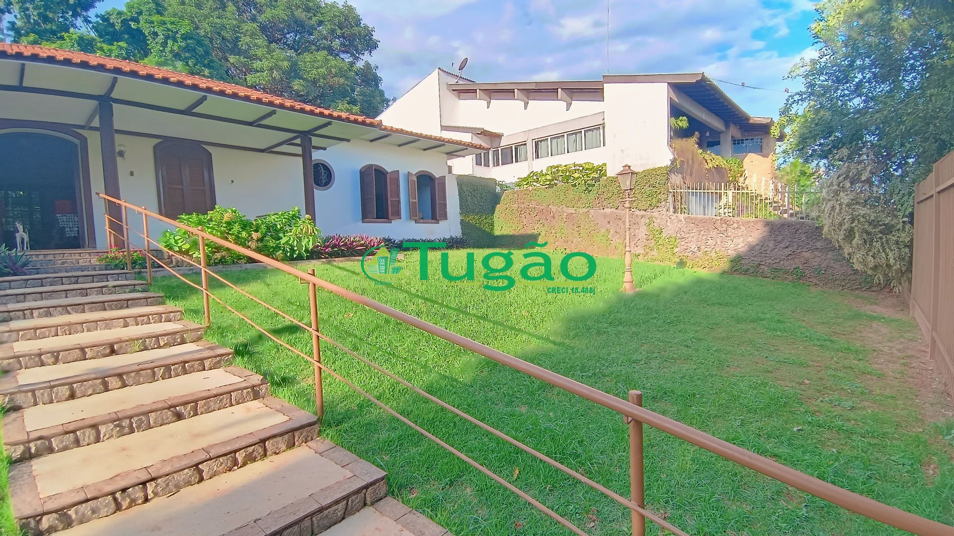 Casa com 6 quartos para aluguel, 355m² — foto 24 de 24