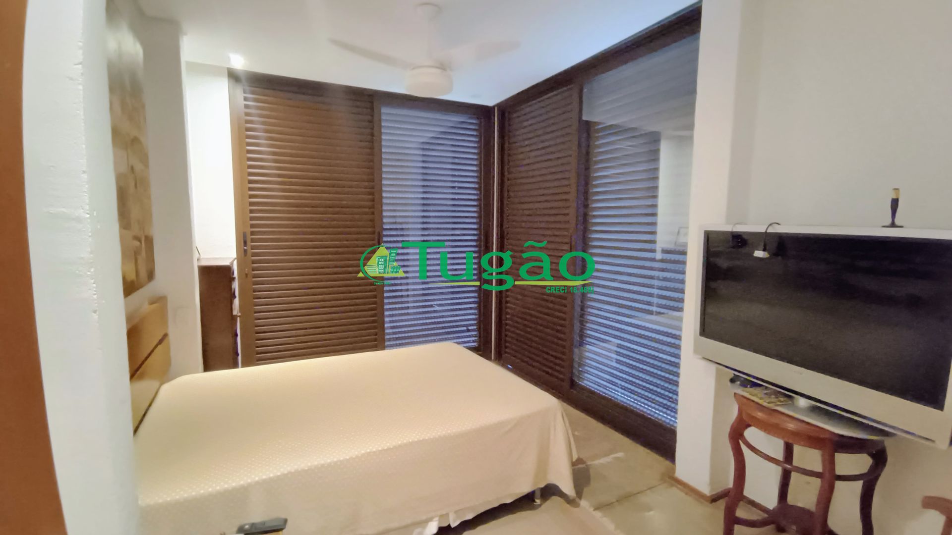 Casa com 6 quartos para aluguel, 355m² — foto 14 de 24