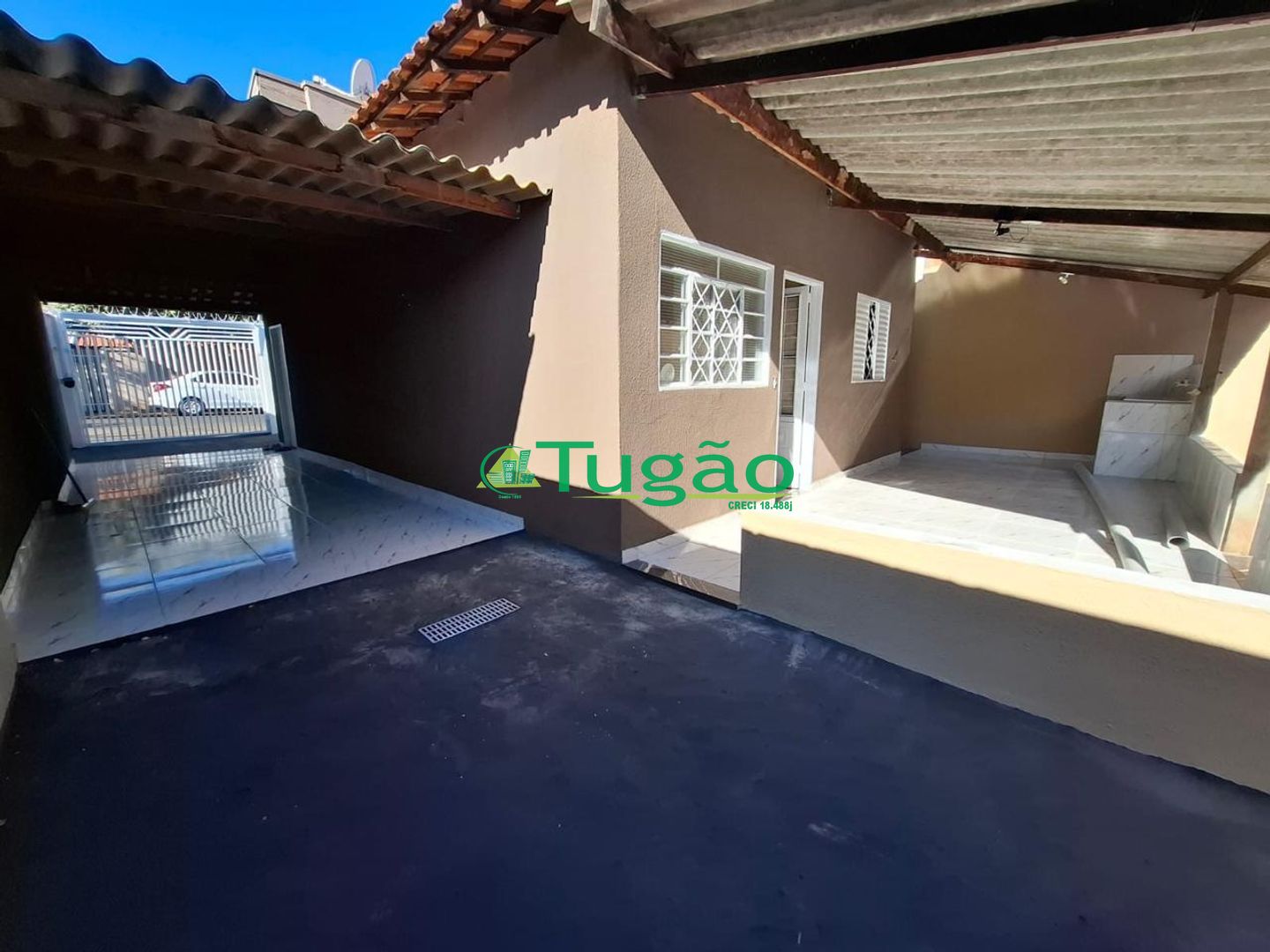 Casa com 2 quartos à venda, 78m² — foto 1 de 17