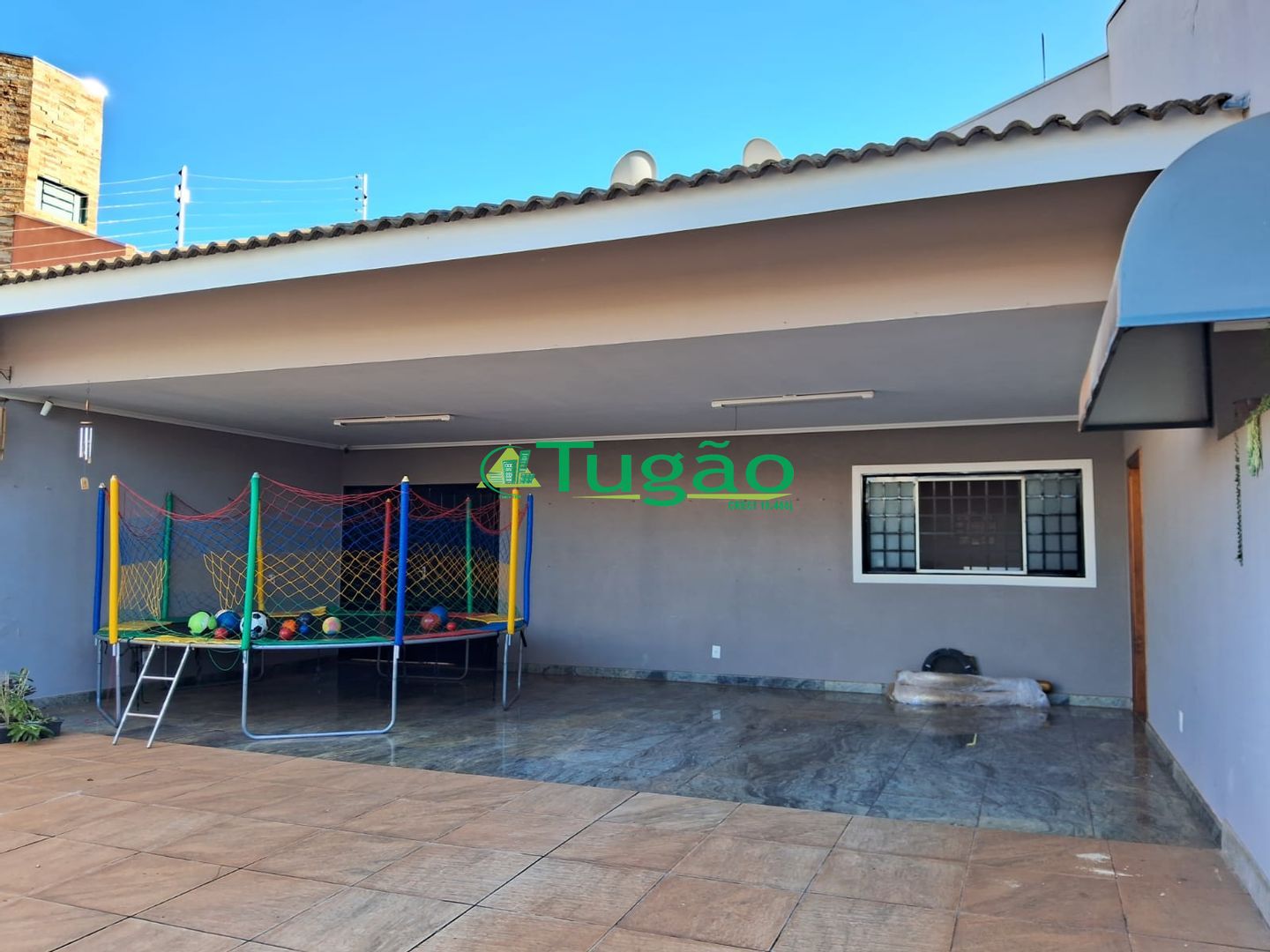 Casa com 4 quartos à venda, 426m² — foto 2 de 22